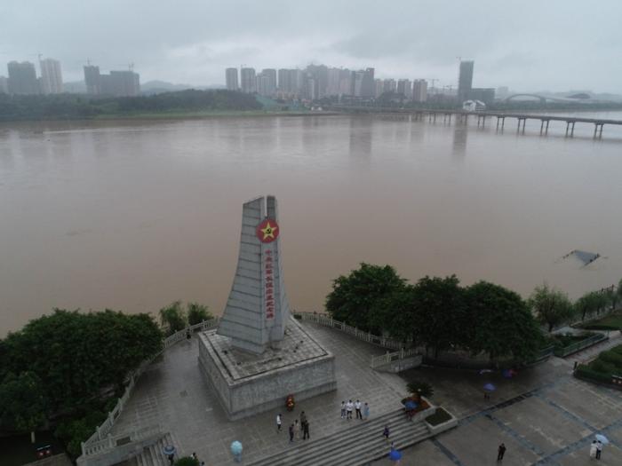 　　这是位于江西于都县的中央红军长征出发纪念碑（2019年6月12日摄，无人机照片）。新华社记者 周密 摄